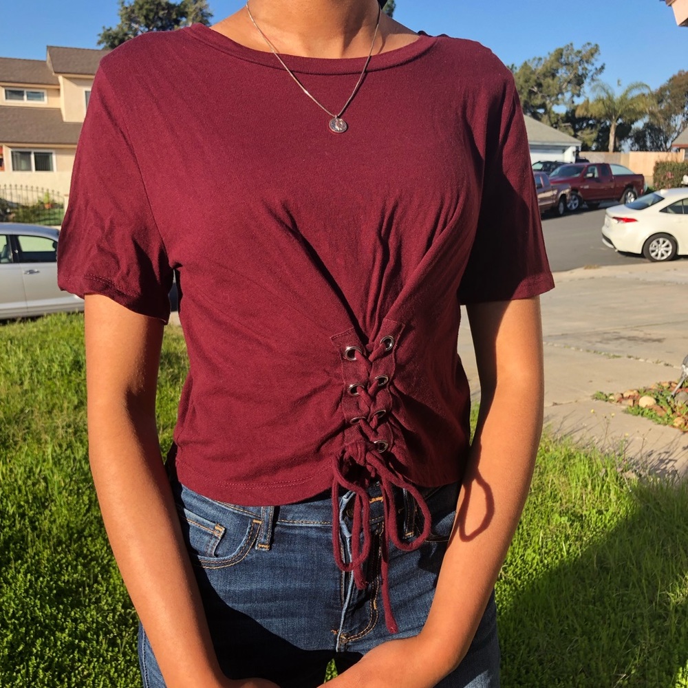 Cute red top!